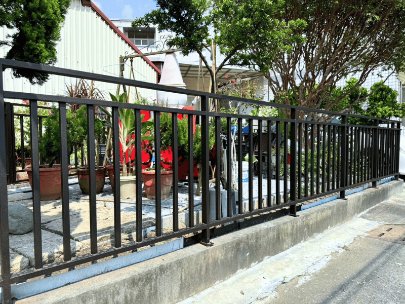 日式金屬烤漆欄杆